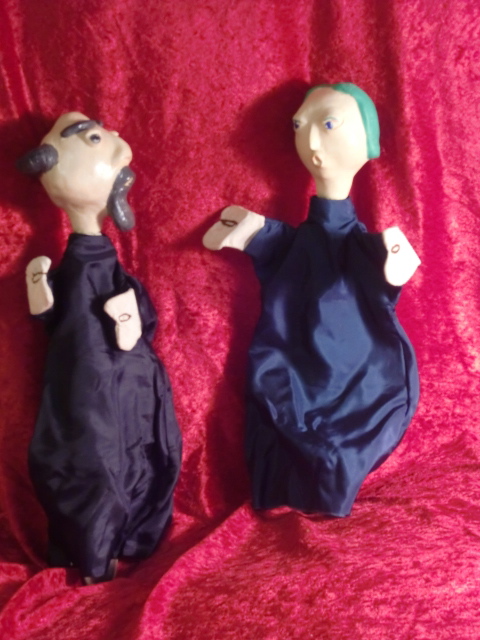 Sarmiento et Béatrice  / Pâte à bois, tissu